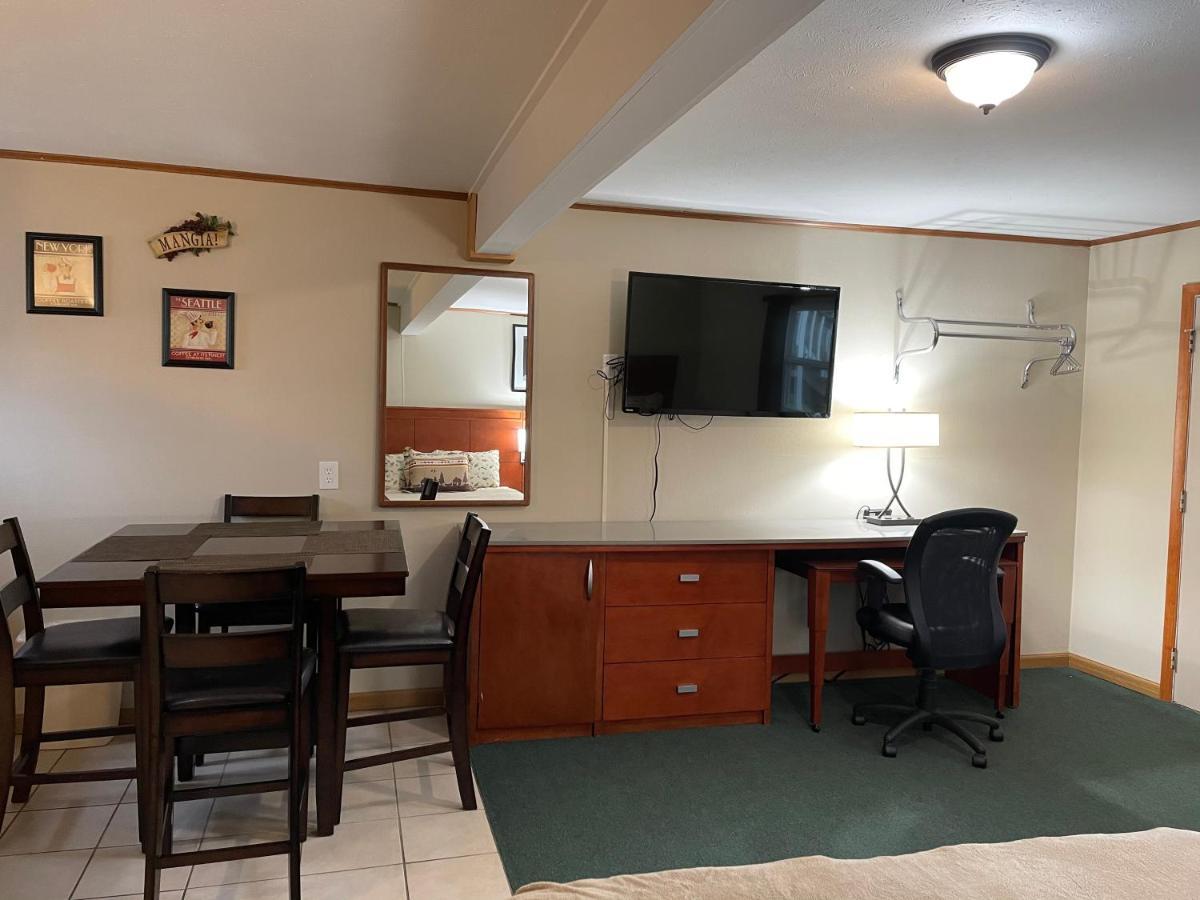 Hunter'S Friend Resort On Indian Point Екстериор снимка