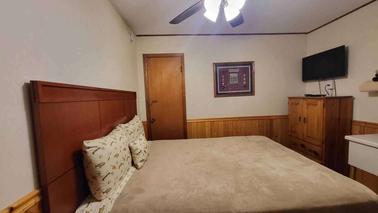 Hunter'S Friend Resort On Indian Point Екстериор снимка
