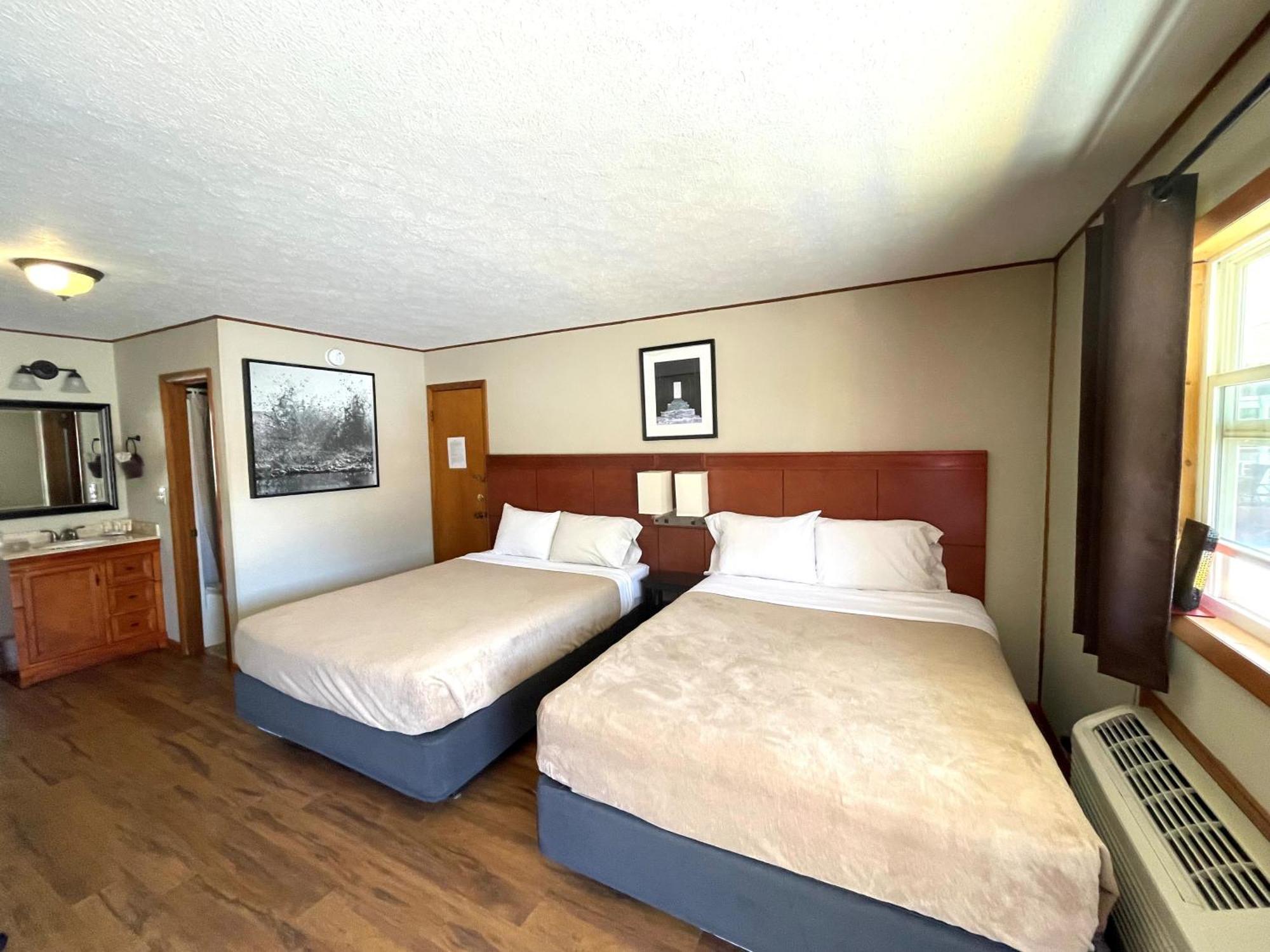 Hunter'S Friend Resort On Indian Point Екстериор снимка